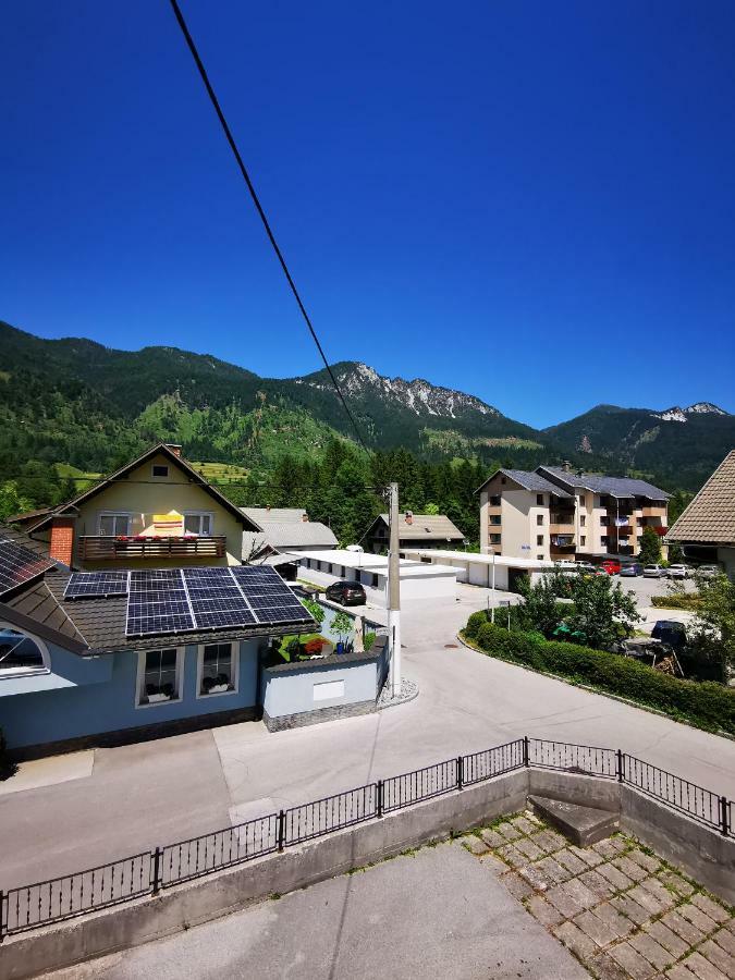Apartmaji Tomsic Mojstrana Bagian luar foto