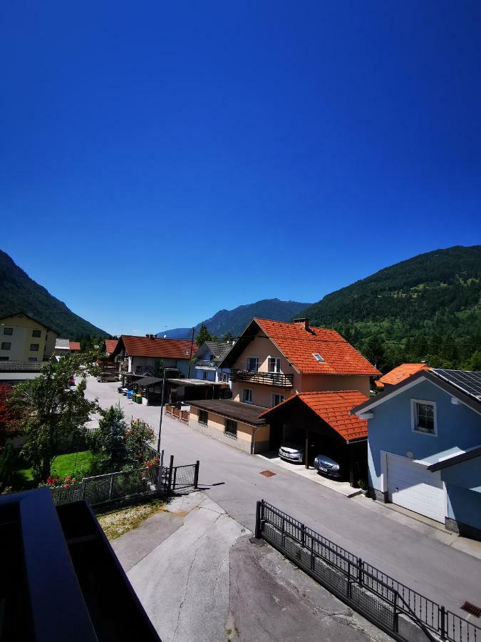 Apartmaji Tomsic Mojstrana Bagian luar foto