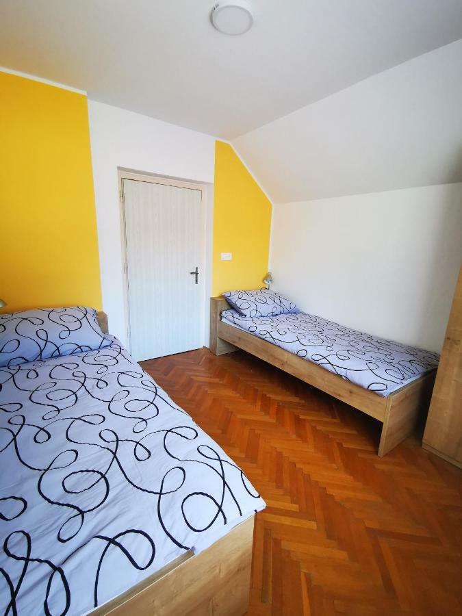 Apartmaji Tomsic Mojstrana Bagian luar foto